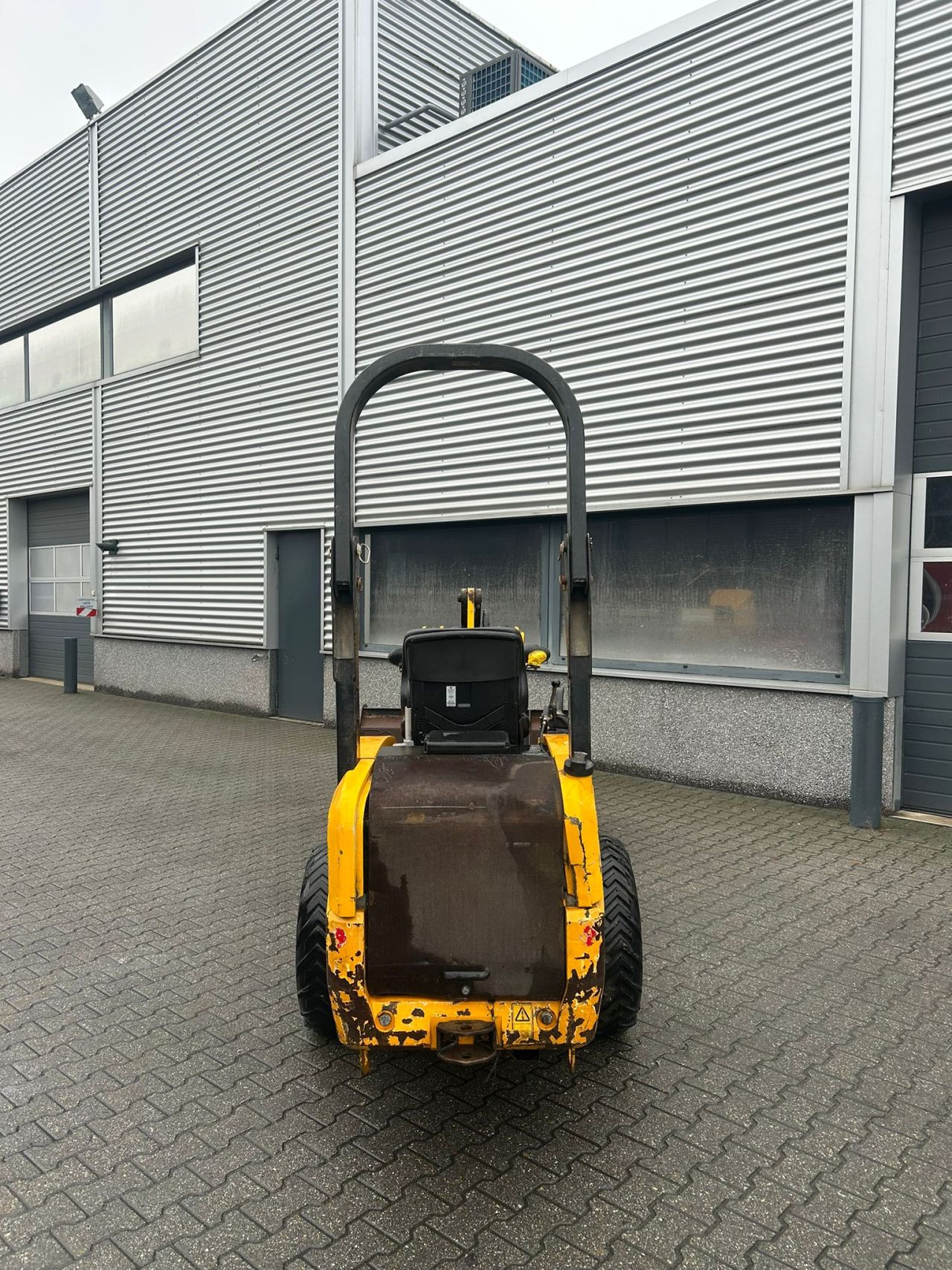 JCB 403 WLS shovel met bak en palletvork
