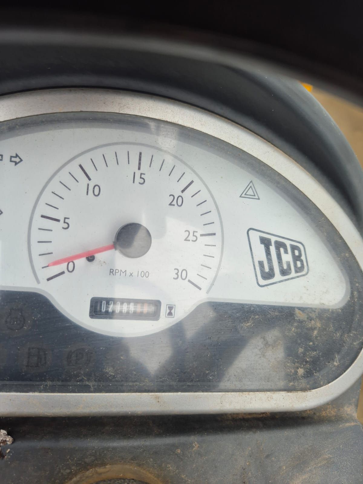 JCB 403 WLS shovel met bak en palletvork