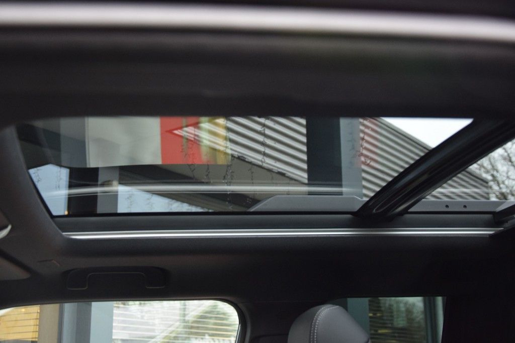 Toyota Landcruiser 250 2.8 D-4D 5DRS hybride 48v PROFESSIONAL A/T 5 SITZ