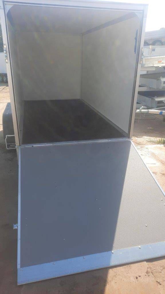 Closed Trailer Kerenzo 2.50x1.50x1.50m New