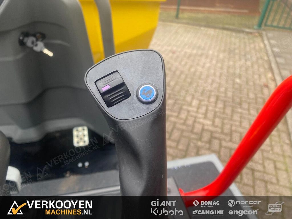 2025 Wacker Neuson DW30 Swivel Dumper VK10446