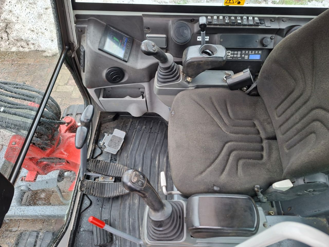 Takeuchi TB230 | bj 2016 | 4732uur | 3 bakken