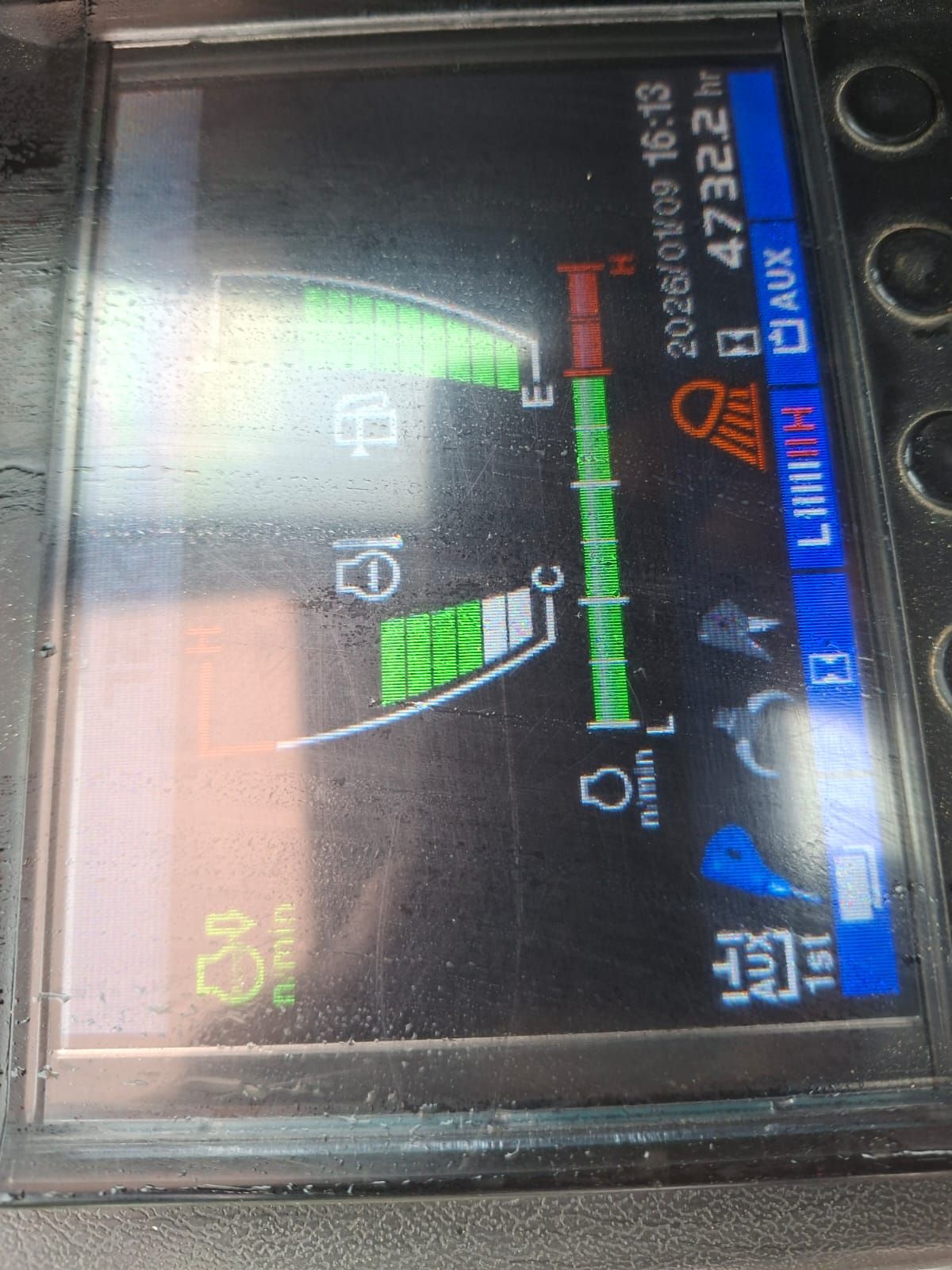 Takeuchi TB230 | bj 2016 | 4732uur | 3 bakken