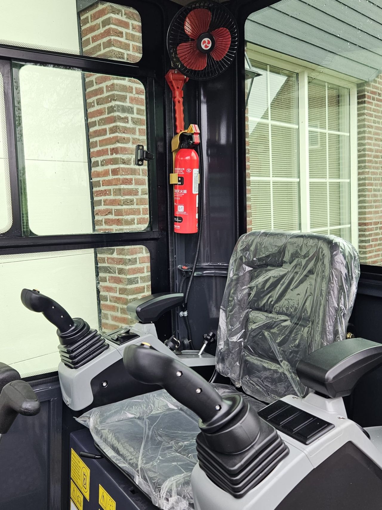 Kingway YAMA 950K Mini Graafmachine minigraver cabine