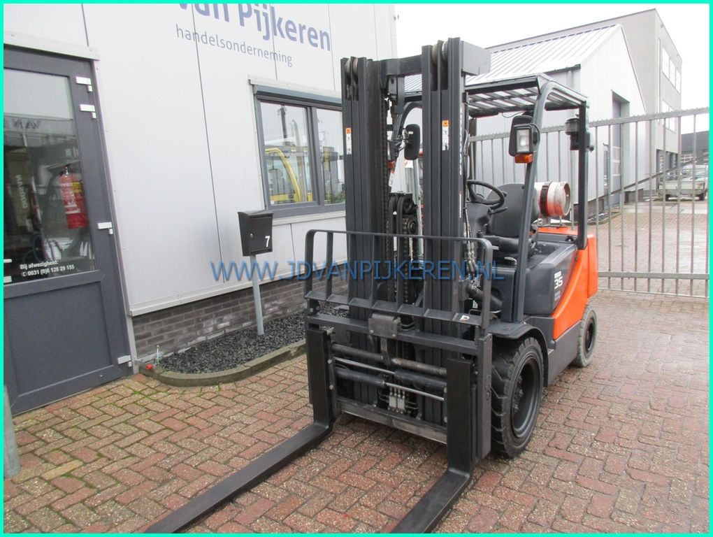 Doosan G35C-5 3.5t triplex4.6m+sideshift+vorkversteller