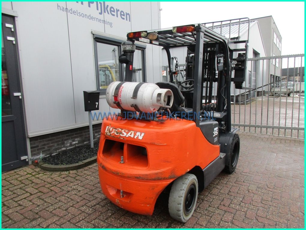 Doosan G35C-5 3.5t triplex4.6m+sideshift+vorkversteller