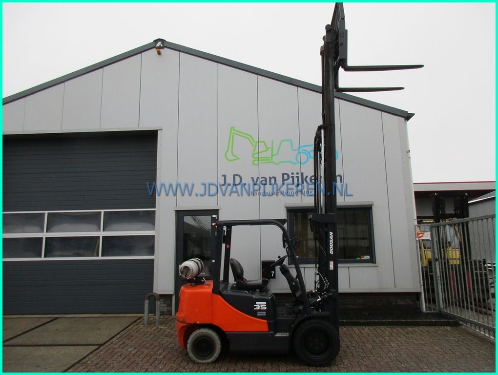 Doosan G35C-5 3.5t triplex4.6m+sideshift+vorkversteller