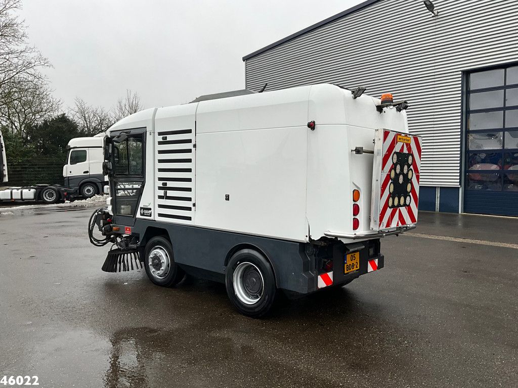 Ravo 580 with 3-rd brush