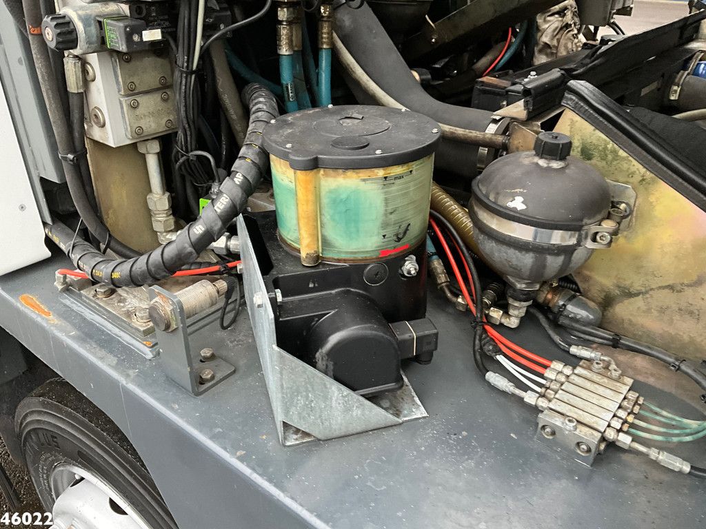 Ravo 580 with 3-rd brush