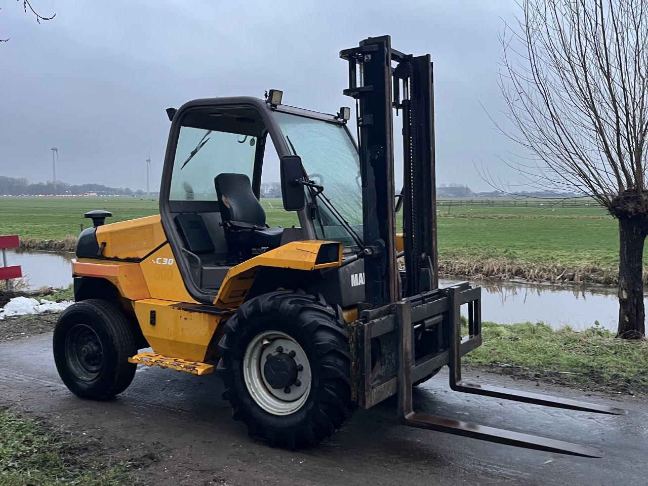 Manitou MC30 Ruwterreinheftruck