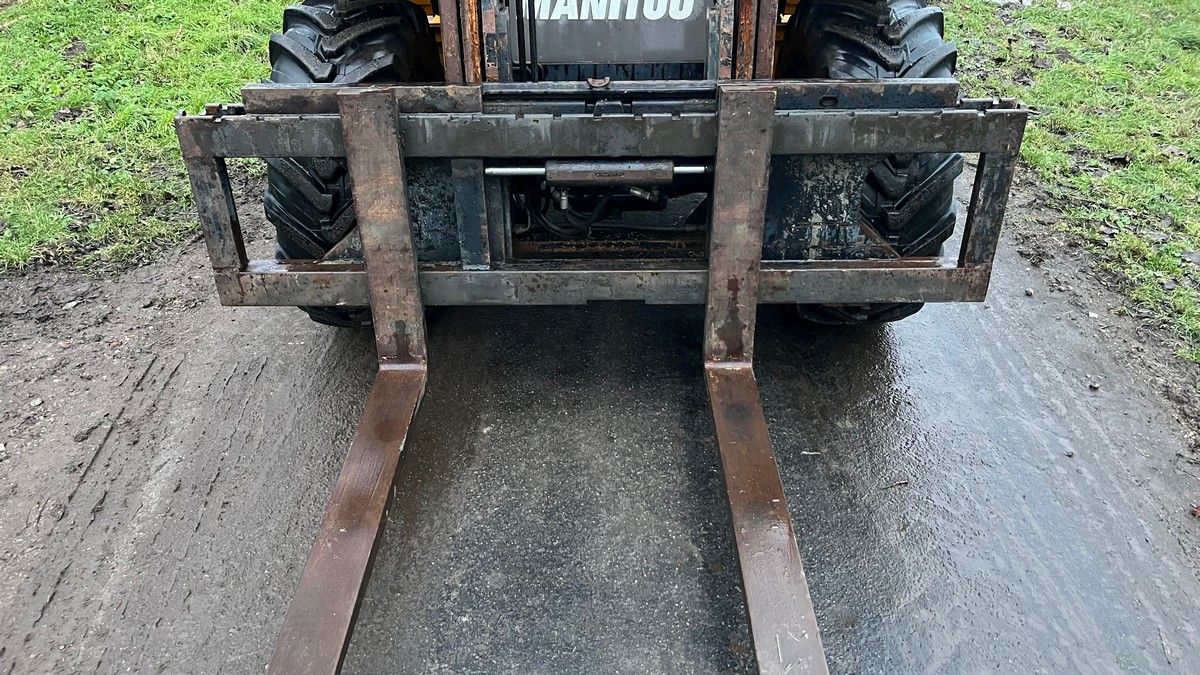 Manitou MC30 Ruwterreinheftruck