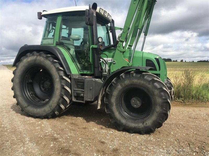 Fendt 411 Vario m/Frontlæsser