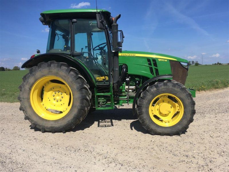 John Deere 5100M m/Aircondition