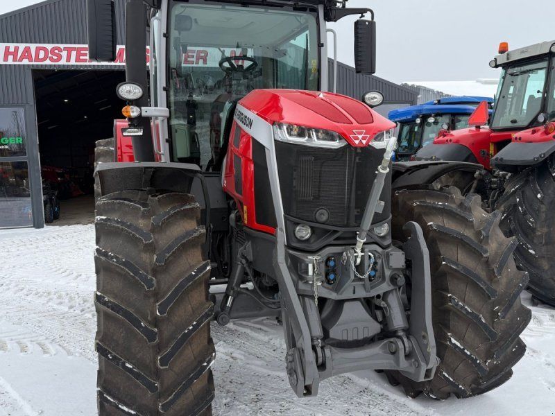 Massey Ferguson 8S.205 Dyna VT clusive