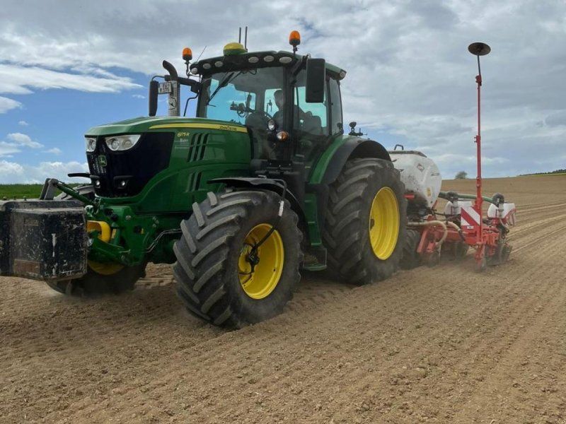 John Deere 6175R