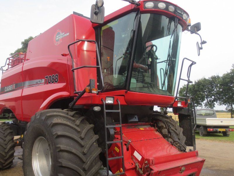 Case IH Axial Flow 7088  30 Fod Honey Bee