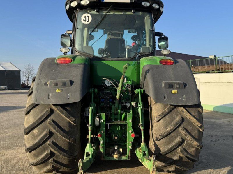 John Deere 8320 R