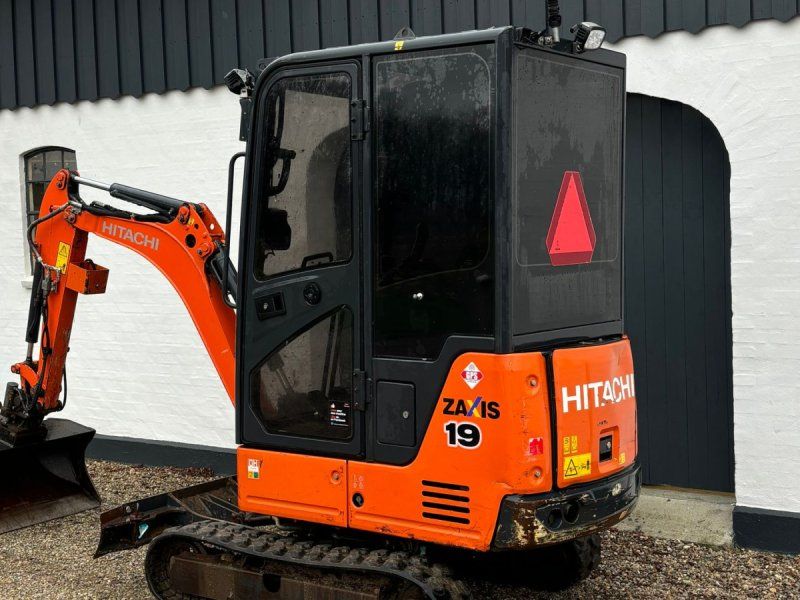 Hitachi ZX19U-5A Zx-19