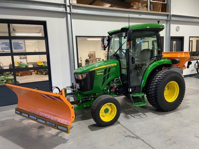 John Deere 4066R