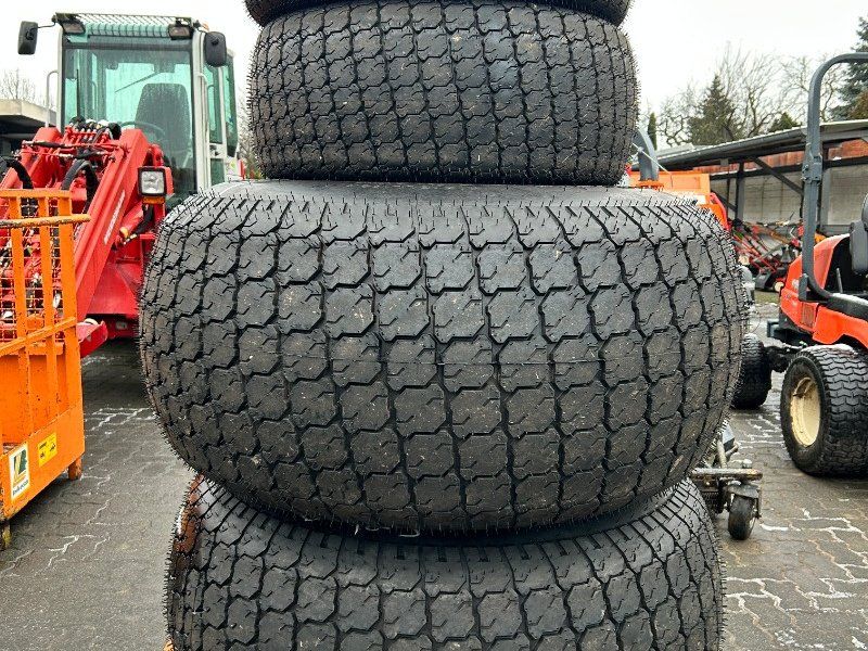 John Deere 41X18LL-16.1/25X18.00-20 Golfbereifung 3046R