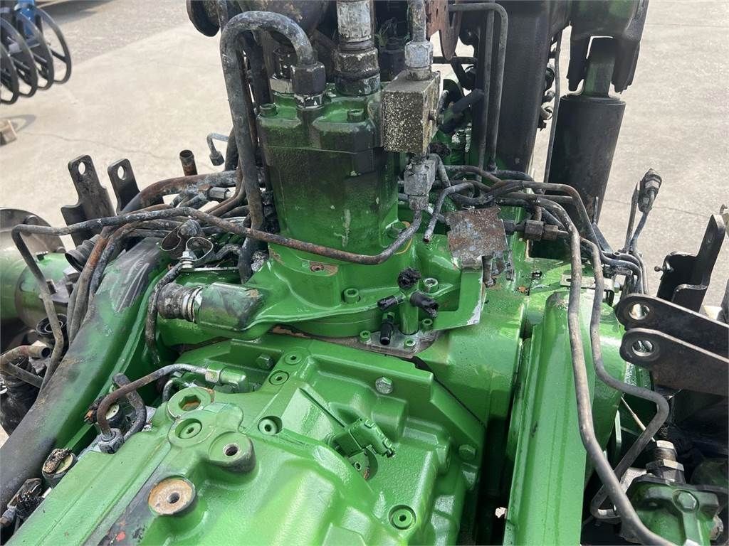 John Deere 6R Series 4 cyl.