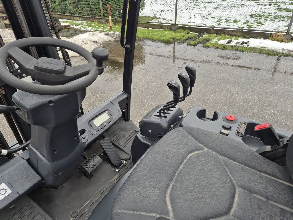 Doosan B25X-7 PLUS