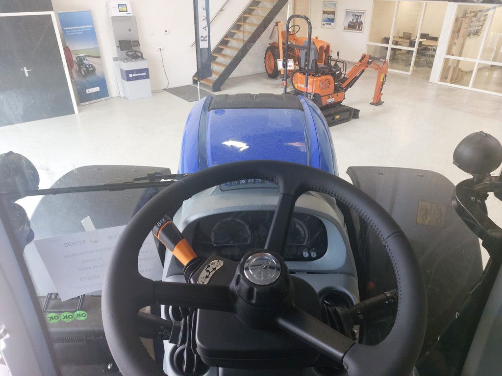 New Holland T7.210 AC Stage V