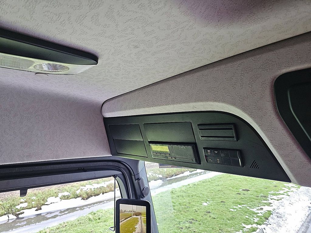 MERCEDES-BENZ ANTOS 1840