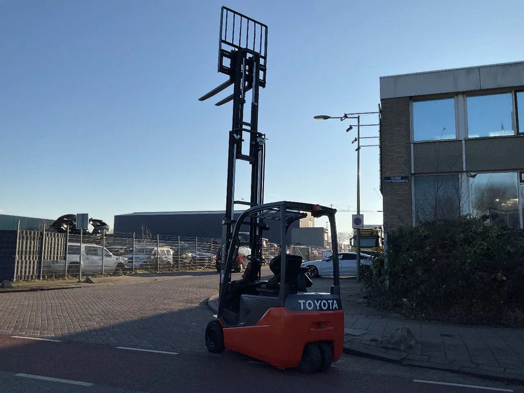 Toyota 8FBE16T 1600KG 4.30METER HEFTRUCK