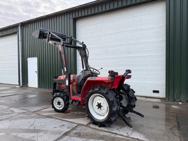 Mitsubishi MT255 met afneembare voorlader