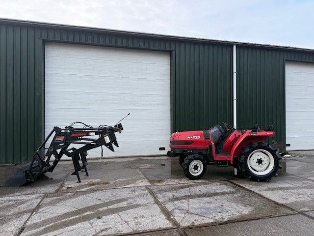 Mitsubishi MT255 met afneembare voorlader