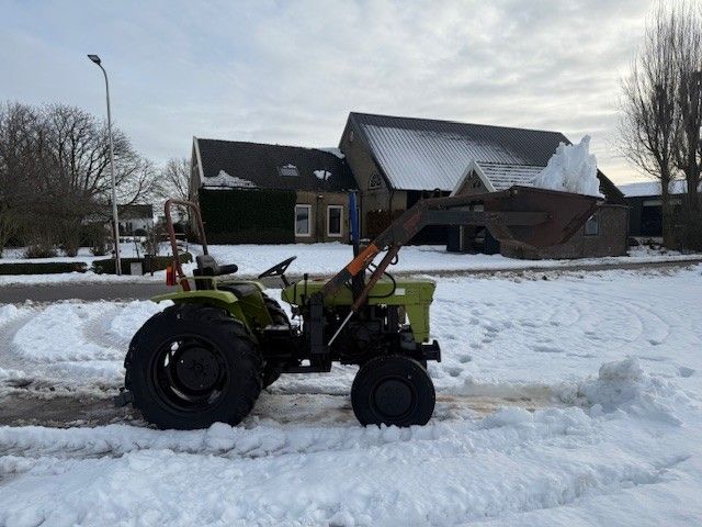 Yanmar YM27 met voorlader