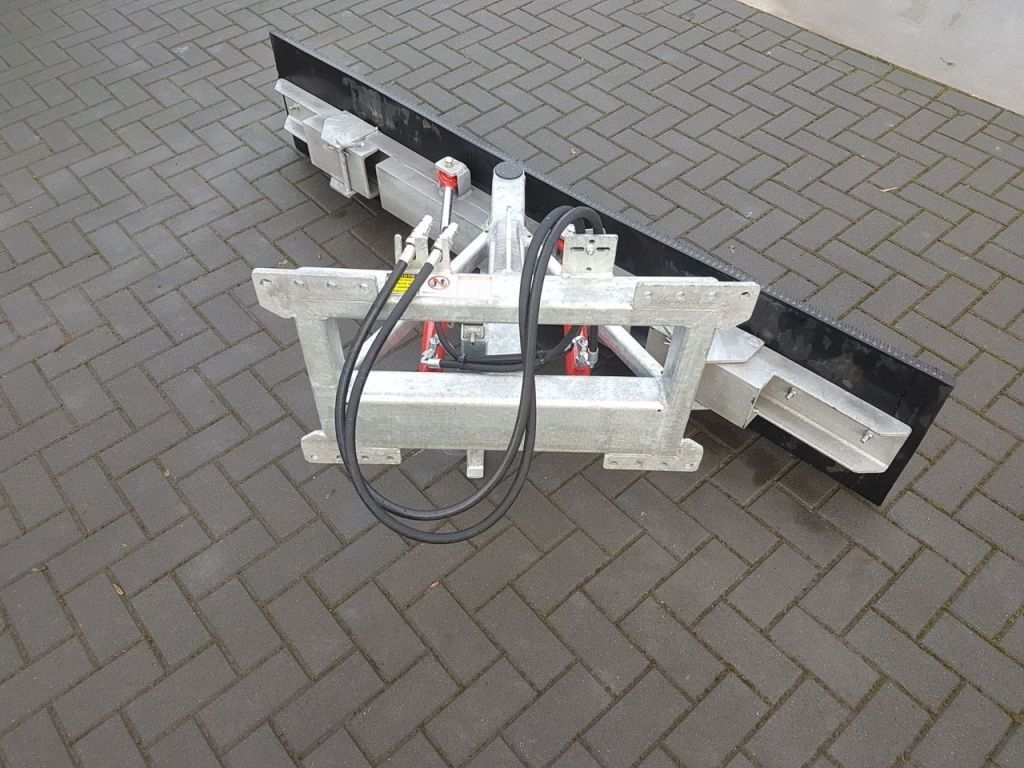 Diversen KEMP TenW 140 serie Terrein-en wegen rubberschuif