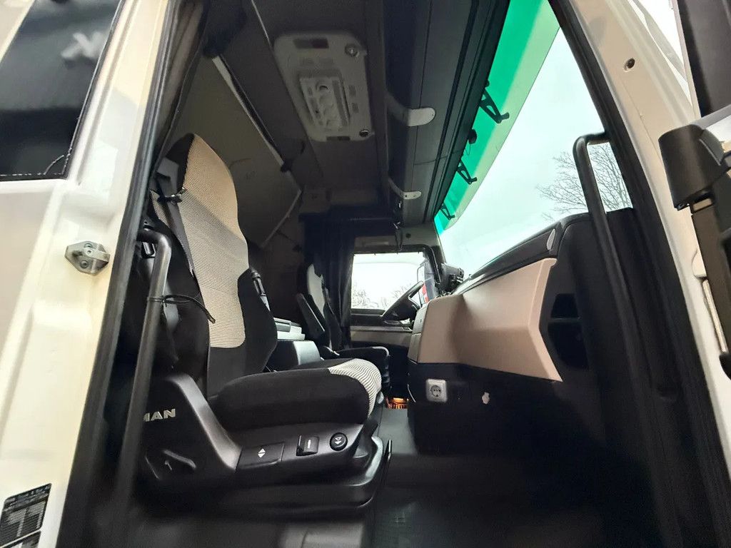 MAN TGX 18.420 XXL Lowdeck Standairco 2x tank 626.025KM! Smarttacho 2 NL Truck