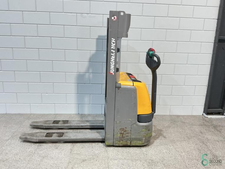 Stackers Electric Jungheinrich EJC 112 2017