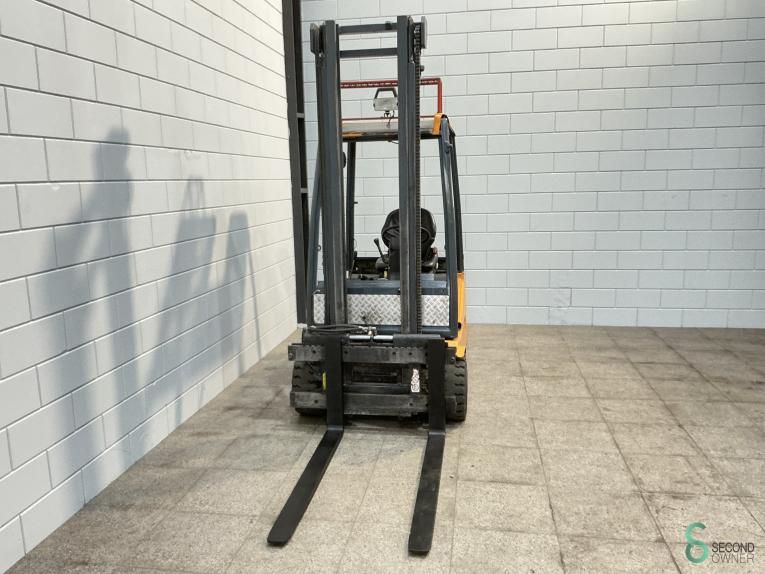 Forklifts Electric Still R20-16 Battery 2017