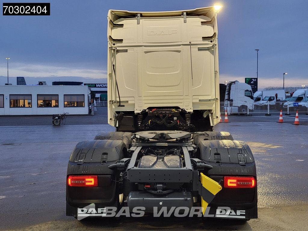 DAF XG 530 6X2 NEW! 2xTanks Lift+Lenkachse Standklima LED