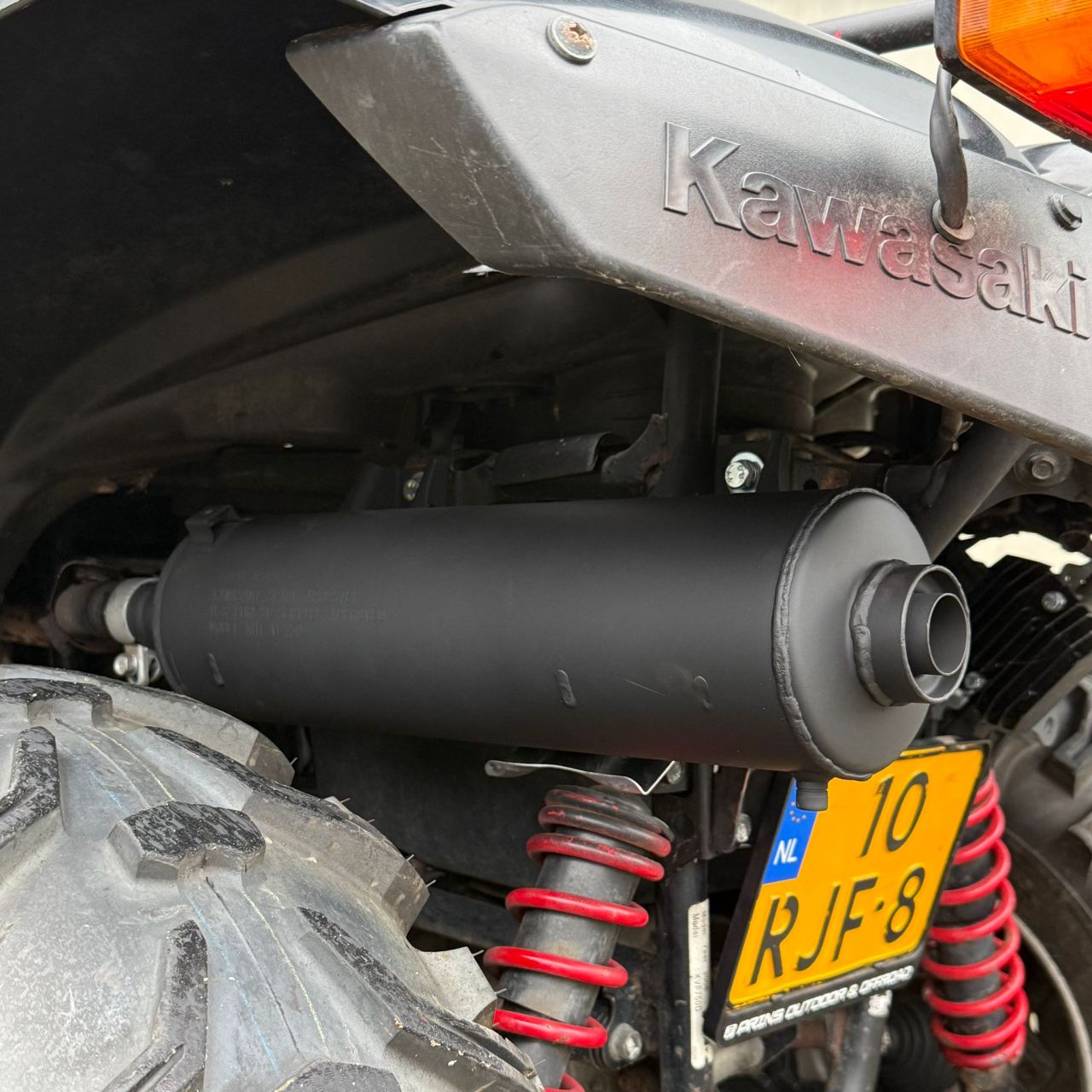 Kawasaki KVF750 met auto kenteken. in zeer nette staat