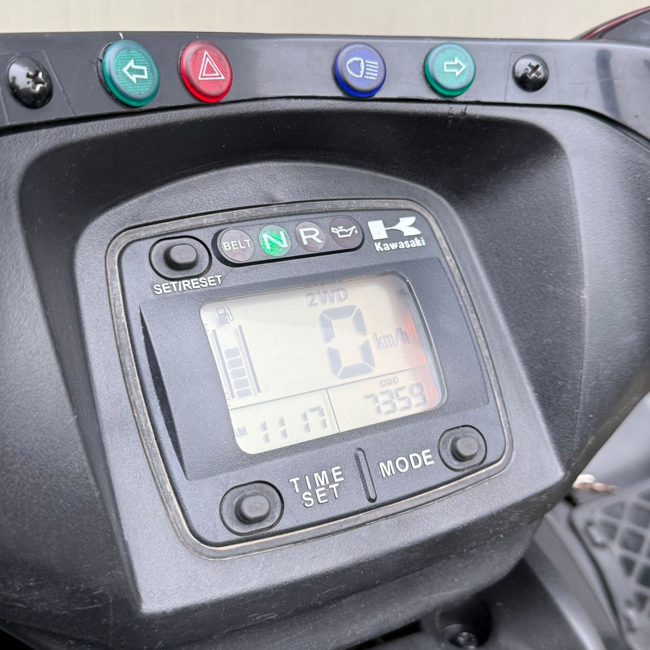 Kawasaki KVF750 met auto kenteken. in zeer nette staat