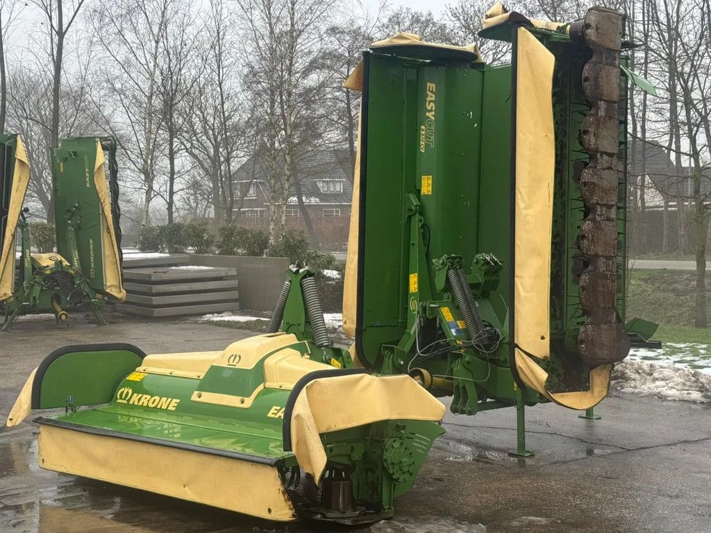 Krone Easycut B 870 CV & 320 CV schijvenmaaier triple maaier