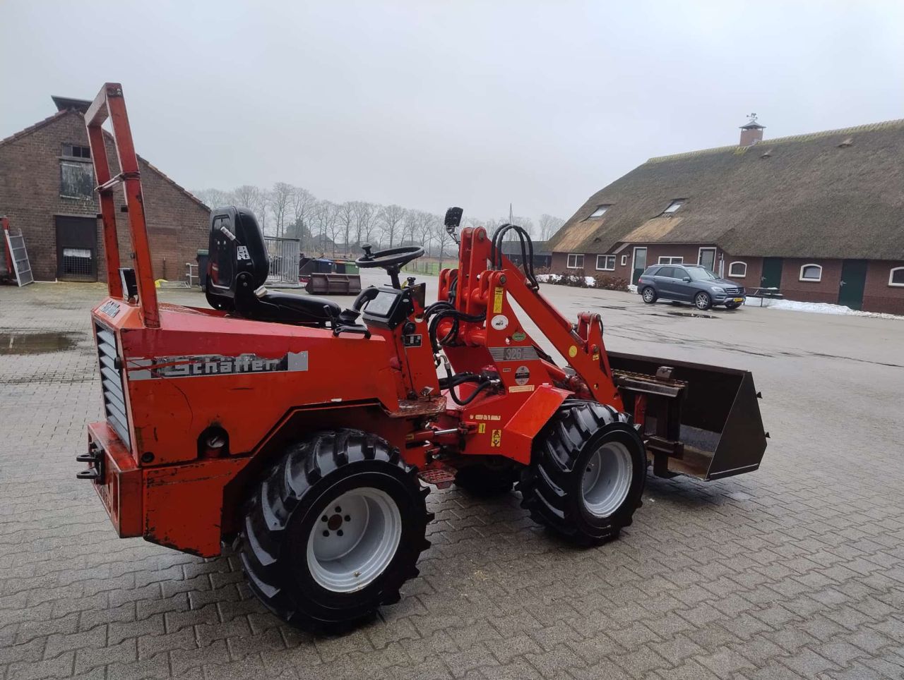 Schaffer 326 + bak en palletvrok