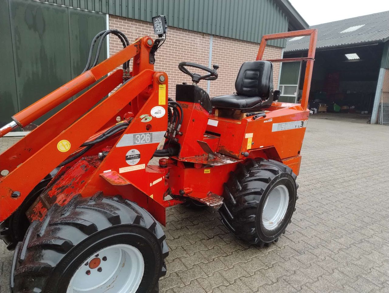 Schaffer 326 + bak en palletvrok