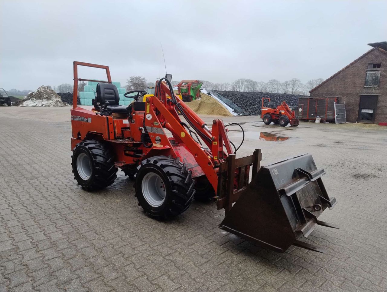 Schaffer 326 + bak en palletvrok