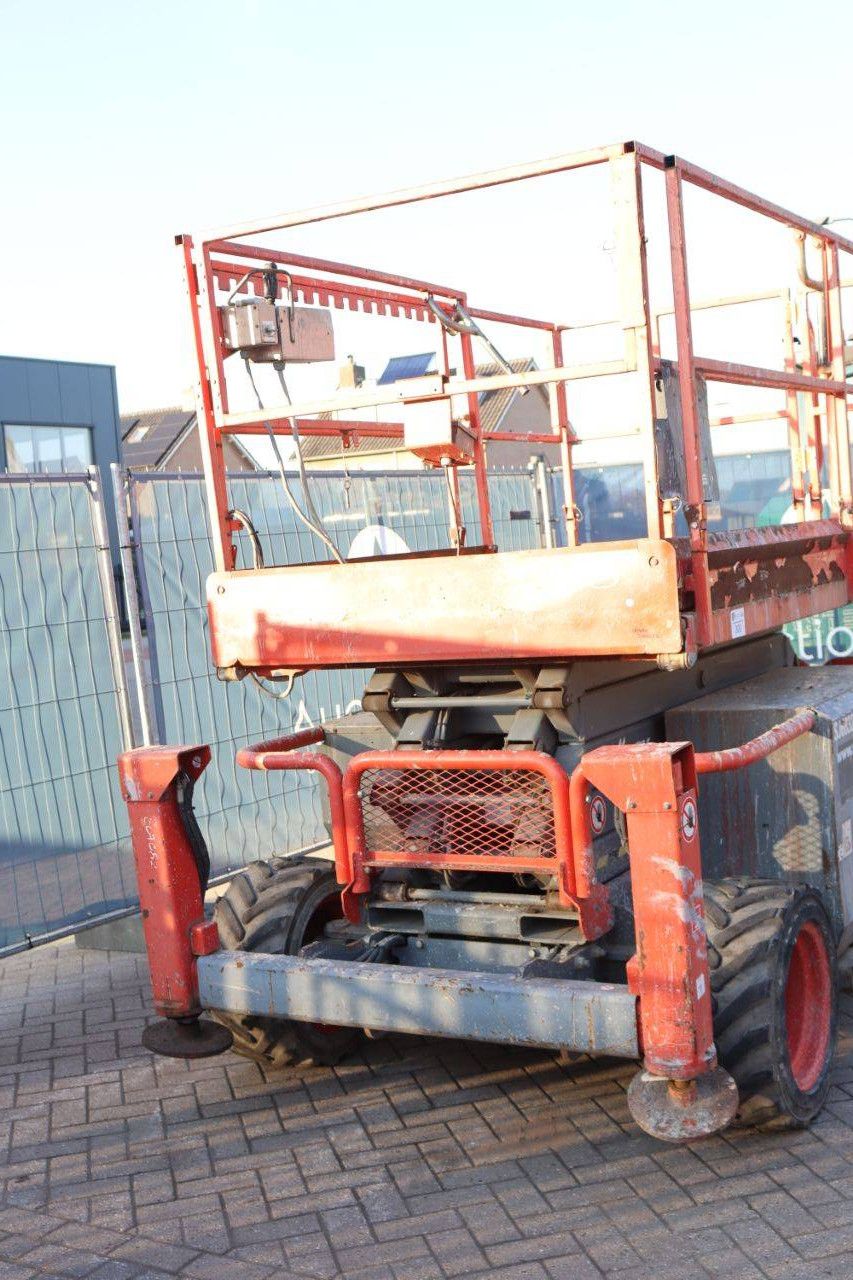 Scissor lift Skyjack SJ6832RT Diesel 12m 2015