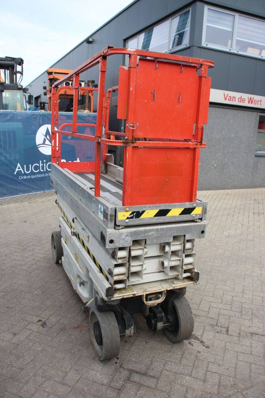 Scissor Lift JLG 2030ES Electric 2006