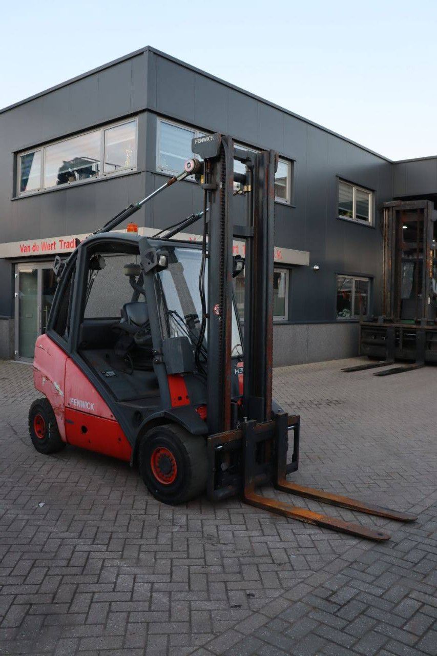 Forklift Fenwick-Linde H30D Diesel 3000kg 2007