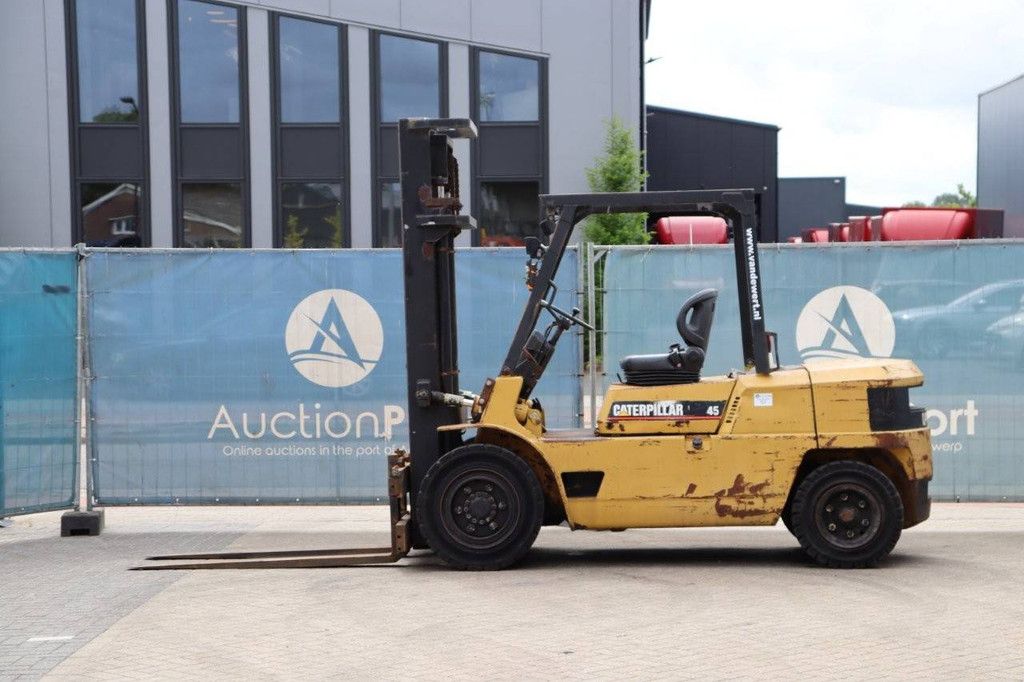 Forklift Caterpillar DP45 Diesel 4500kg 3.3m 1995