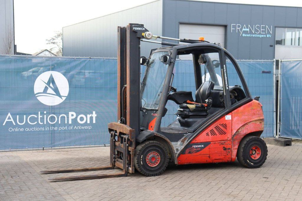 Forklift Fenwick-Linde H25T-02 LPG 2500kg 2013