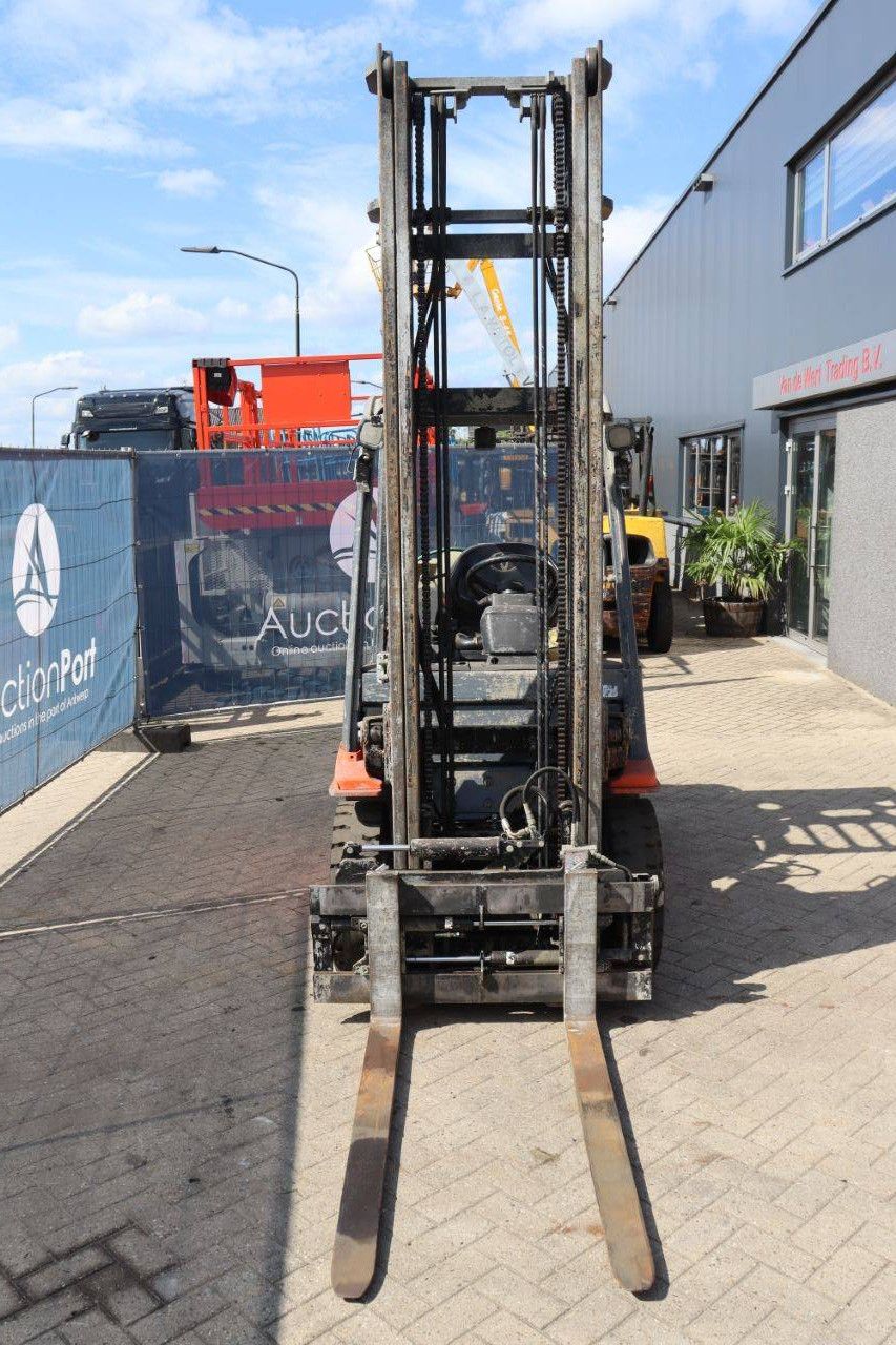 Forklift Toyota 42-7FGF25 LPG 2500kg 5.0m 2011