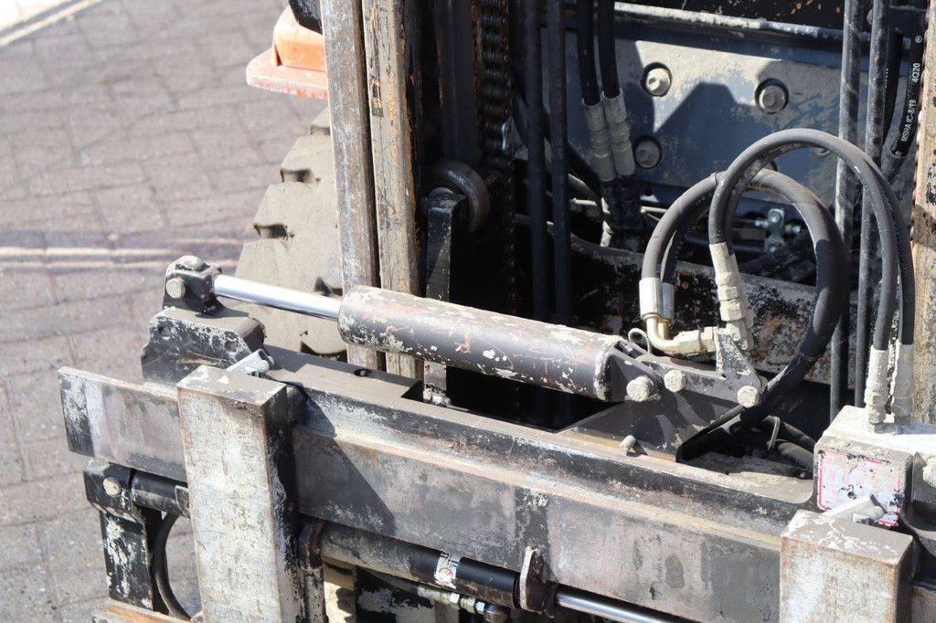 Forklift Toyota 42-7FGF25 LPG 2500kg 5.0m 2011